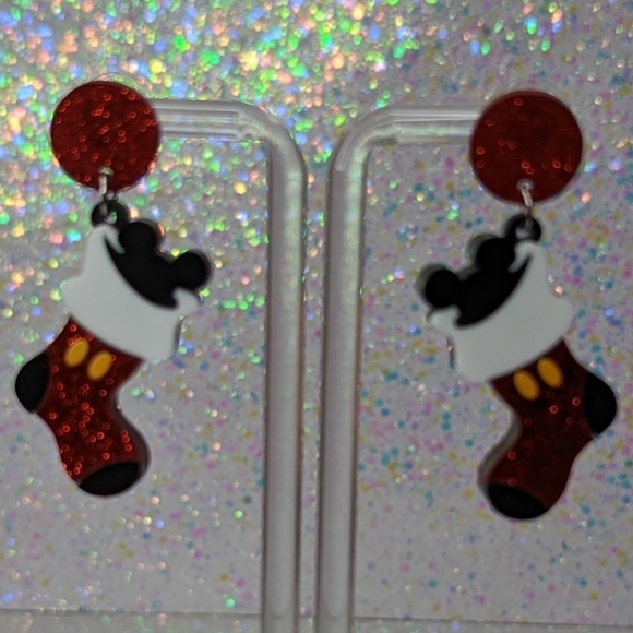 Mickey Mouse red glitter stocking acrylic drop earrings - Picture 3 of 8
